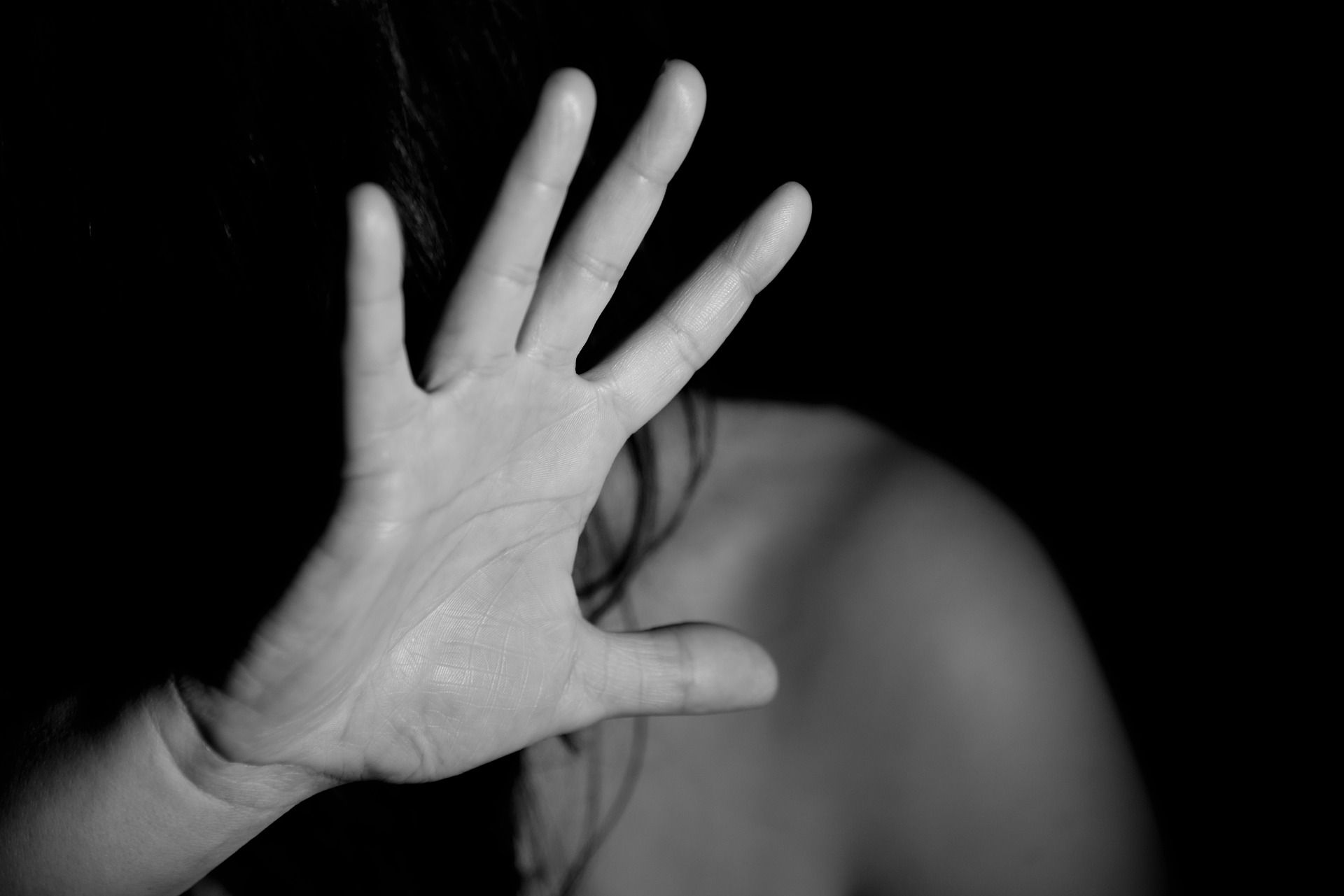 Bejat! Gadis 14 Tahun Diperkosa Ayah dan Kakaknya hingga Hamil