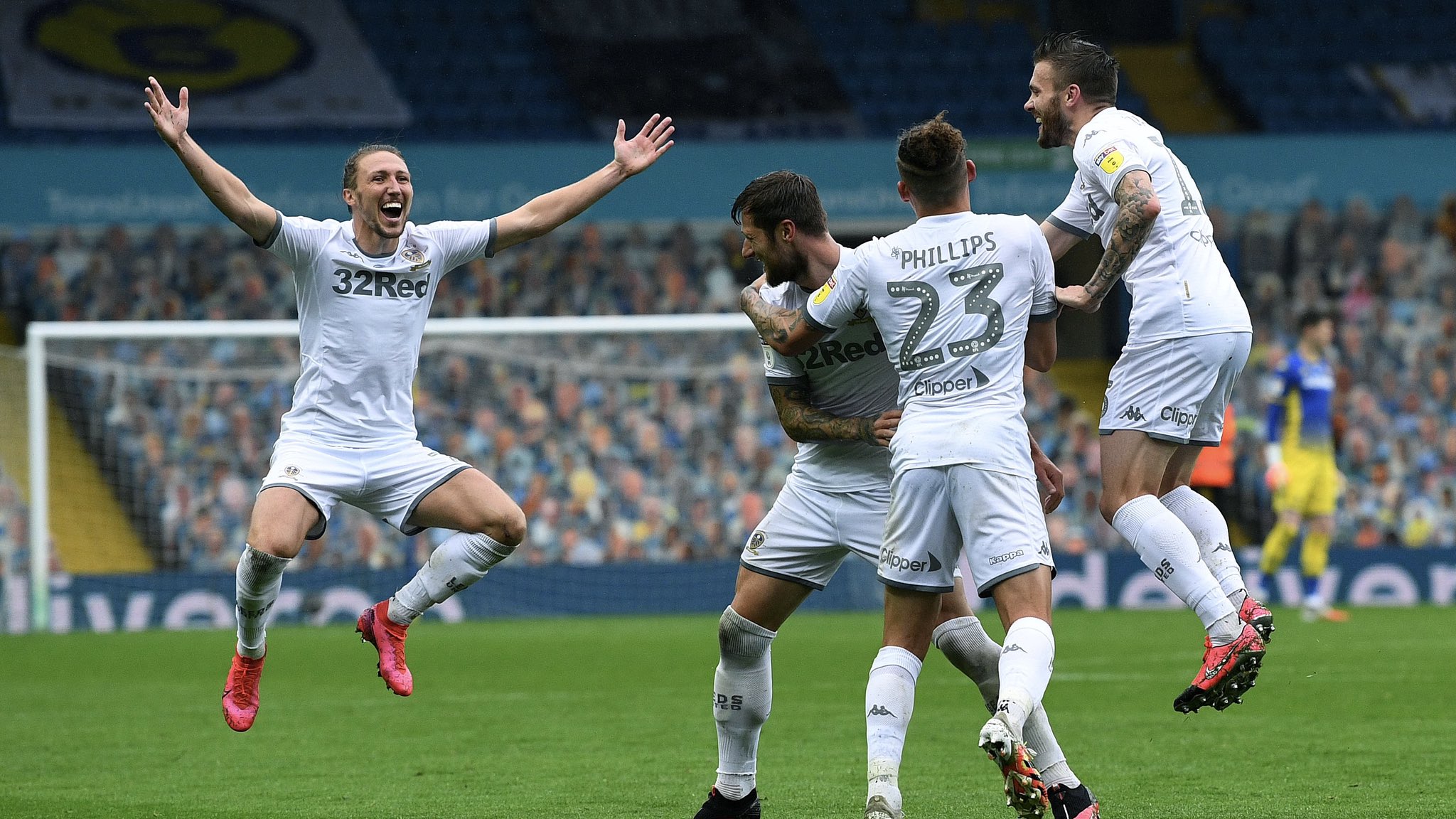 16 Tahun Absen, Leeds United Kembali ke Premier League