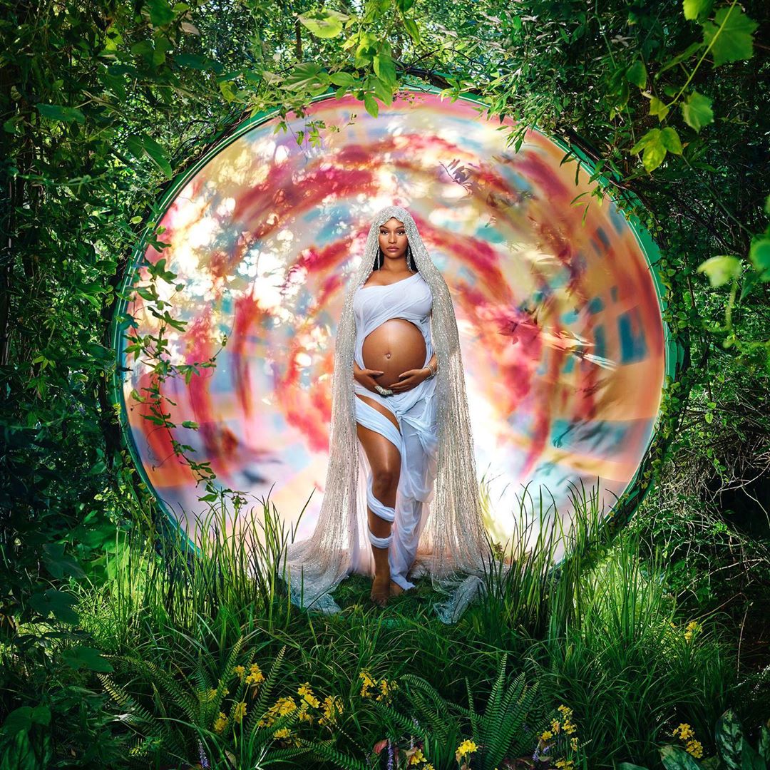Pamer Baby Bump, Nicki Minaj Hamil Anak Pertama