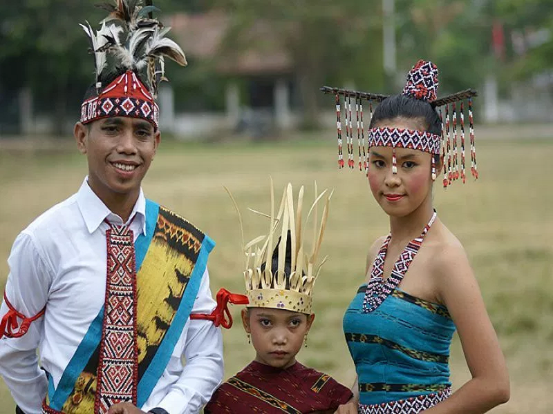 Selain Baju Adat Sabu, Ini Pakaian Adat dari Nusa Tenggara Timur