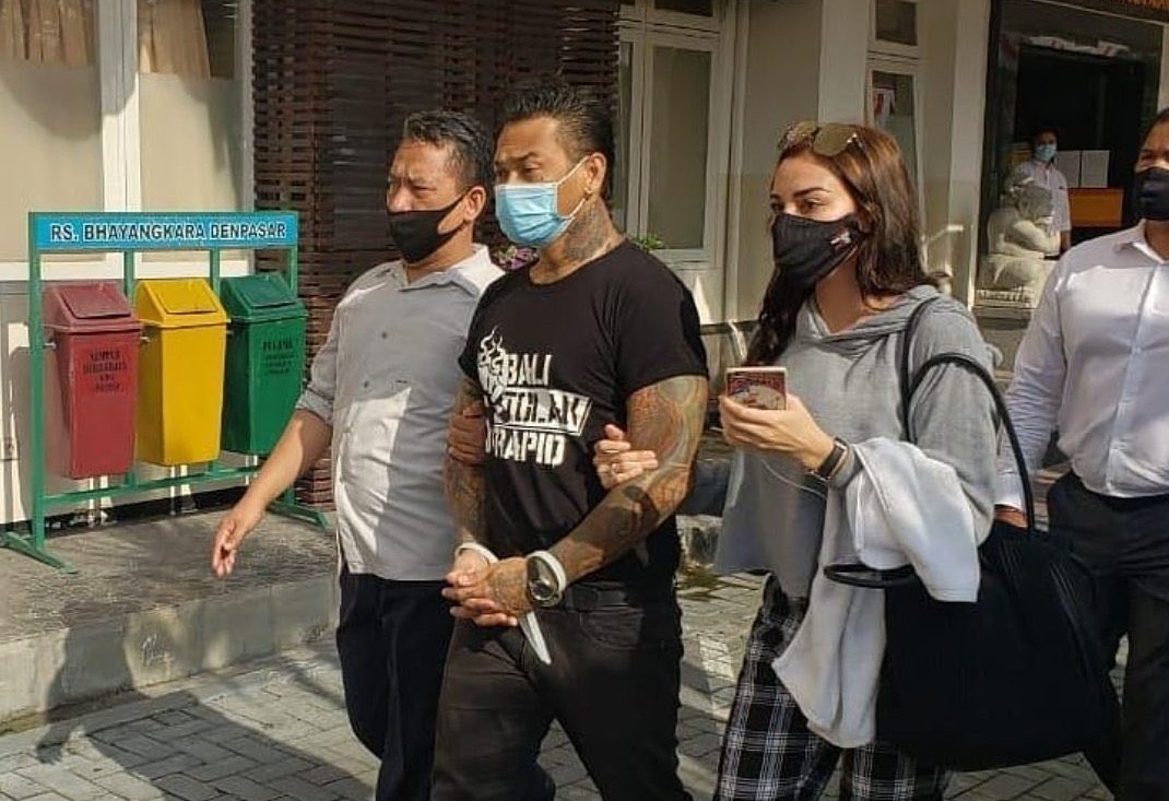 Amarah Jerinx SID Usai Dituntut 3 Tahun Penjara Kasus 'IDI Kacung WHO'