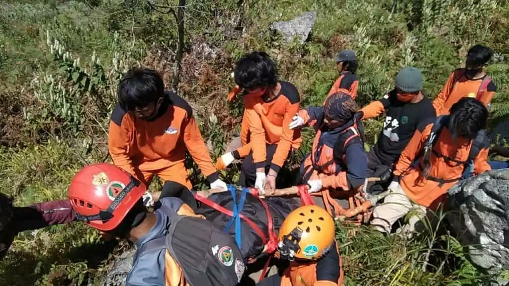 Diduga Akibat Hipotermia, Seorang Pendaki Meninggal di Gunung Bawakaraeng