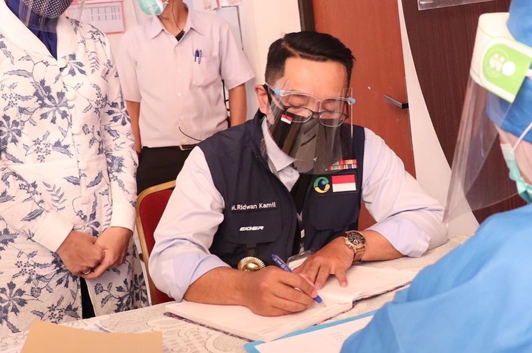 Ridwan Kamil Akhirnya Jalani Tes Vaksin COVID-19 Tahap 1
