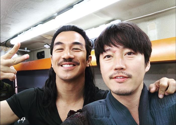 Joe Taslim Pamer Foto dan Cerita Pengalaman Syuting Film Korea 'The Swordsman' 