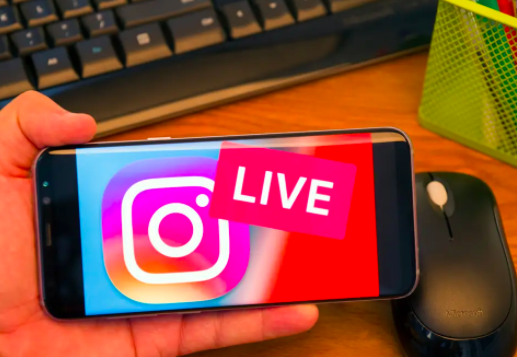 Waduh, Live di Medsos Bakal Pakai Izin, Nih!