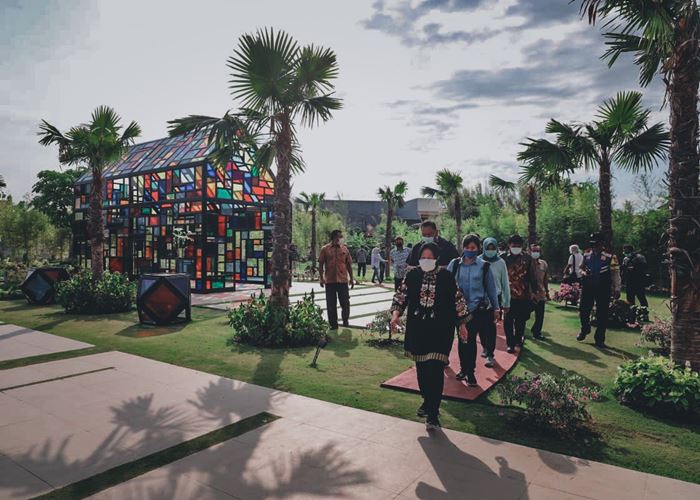 Taman Mozaik dan SWK Wiyung, Spot Instagramable Baru di Surabaya