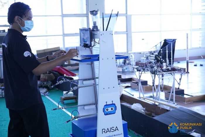 Robot RAISA Siap Bantu Penanganan COVID-19 di Wisma Atlet Jakarta