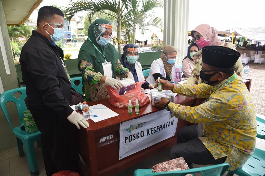 Taati Protokol Kesehatan, Peserta MTQ ke-37 Sumut Dibekali Handsanitizer dan Masker