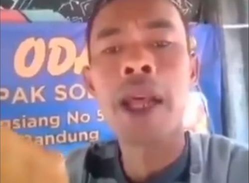 Tanggapan Kocak Netizen soal Video Viral 'Odading Mang Oleh' 