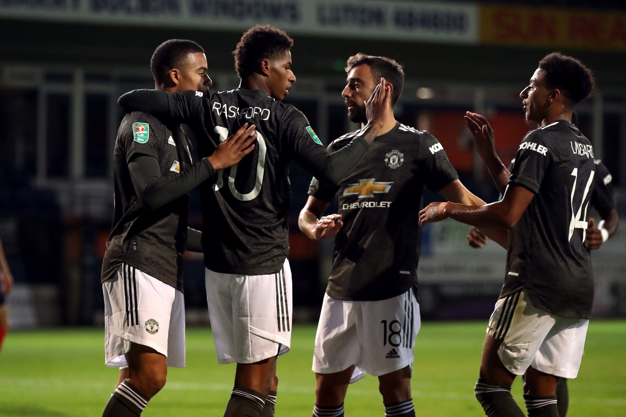 Man United Lolos Carabao Cup Babak Keempat, Solskjaer Raih Kemenangan ke-50