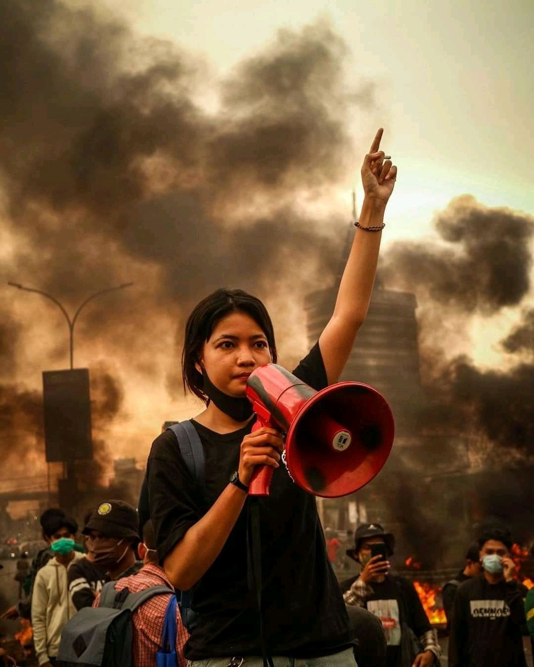 Deretan Kisah 'Keuwuan' Demonstran saat Aksi Tolak UU Cipta Kerja