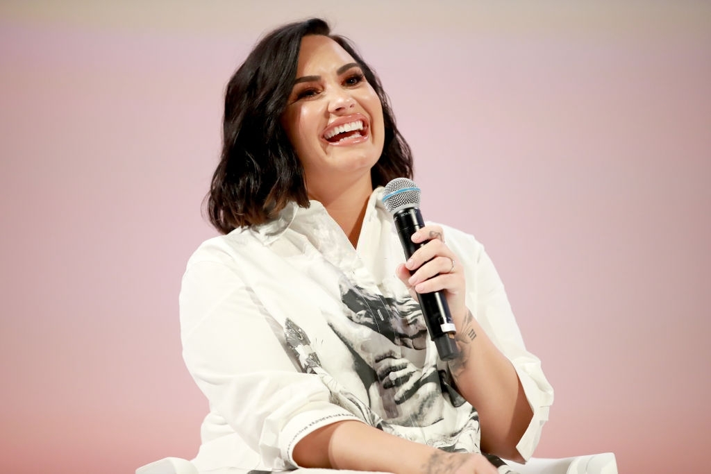 Tampil di Billboard Music Awards 2020, Demi Lovato Rilis MV 'Commander in Chief'