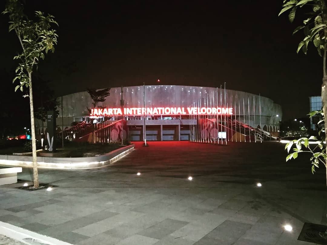 Kembali Dibuka, Olahraga di Jakarta International Velodrome Kini Pakai QR Code