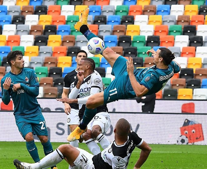 Zlatan Ibrahimovic Menggila: Tendangan Salto dan AC Milan Menang 