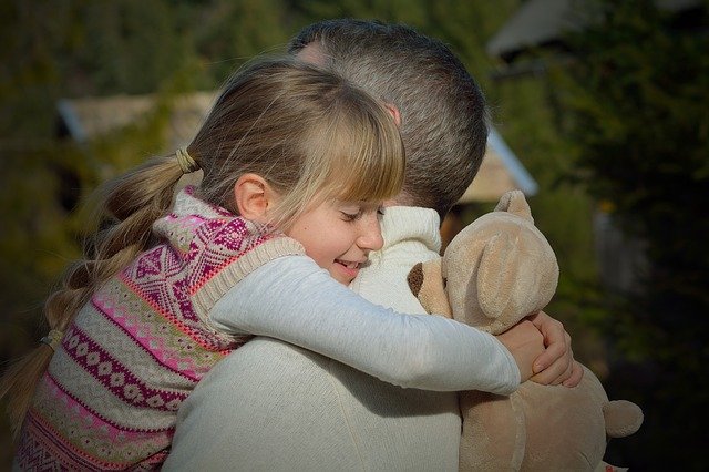 5 Alasan Anak Perempuan Lebih Dekat dengan Ayah