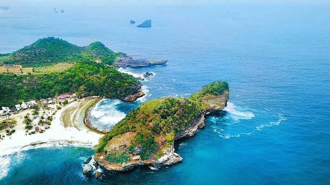 1605329009-Batu-Bengkung.jpg