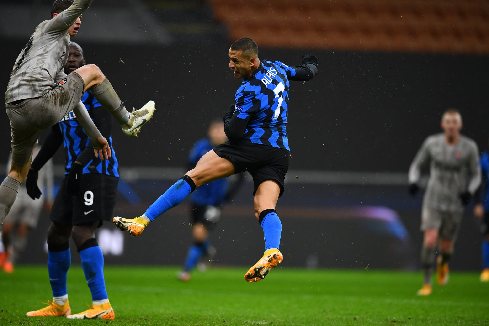 Inter Milan: Gagal Lolos 16 Besar Liga Champions dan Liga Europa