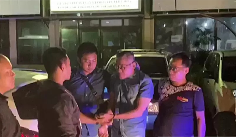 Usai Viral di Media Sosial, Pengemudi Cekik Polisi saat Ditilang Diamankan