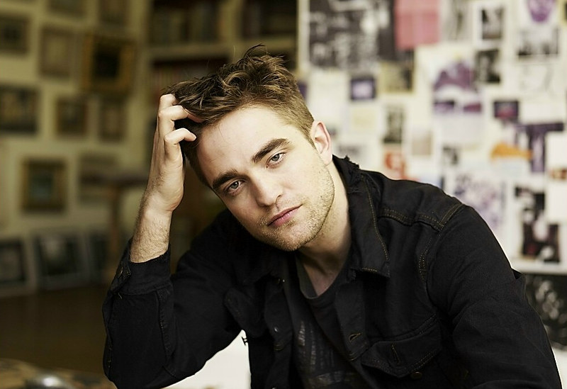 Tuai Kritikan, Robert Pattinson Debut Film Dewasa Jika Film Batman Gagal