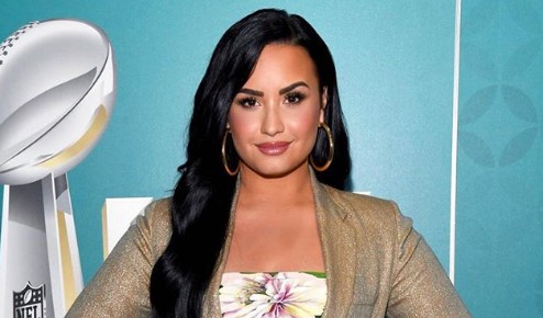 Yuk, Intip Tips Wajah Glowing Ala Ahli Kecantikan Demi Lovato
