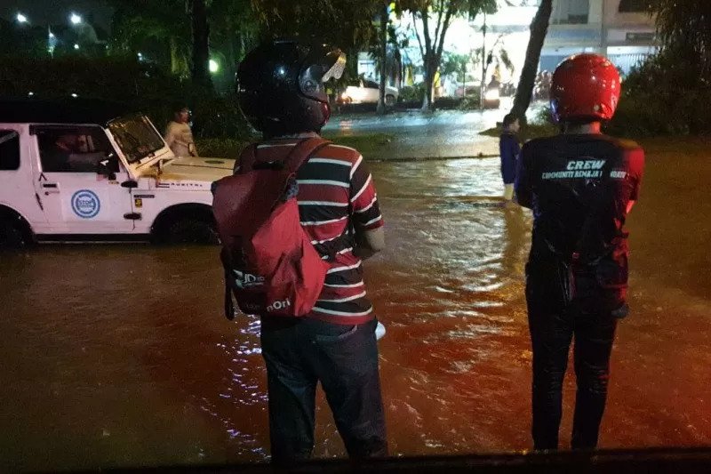 Hujan Deras Guyur Surabaya, Sejumlah Wilayah Tergenang Air