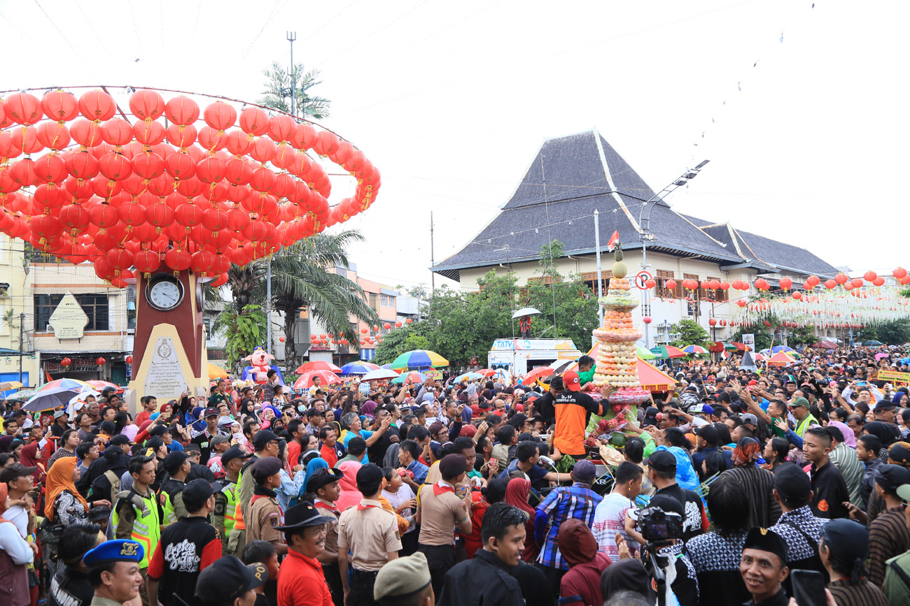 Sambut Imlek, Masyarakat Solo Gelar Tradisi Grebeg Sudiro