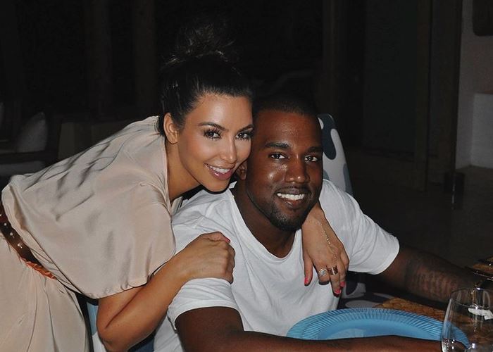 Kim Kardashian Gugat Cerai Kanye West Usai 7 Tahun Menikah