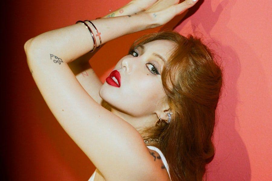 1610250410-HyunA.jpeg