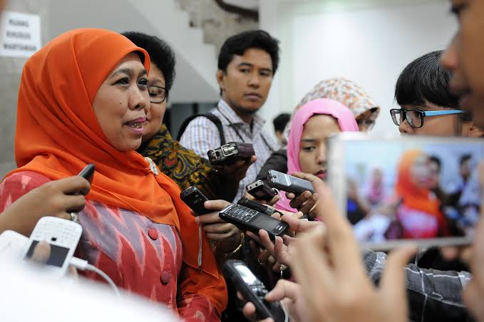 Khofifah Usulkan Jurnalis Masuk Daftar Prioritas Penerima Vaksin Tahap Kedua