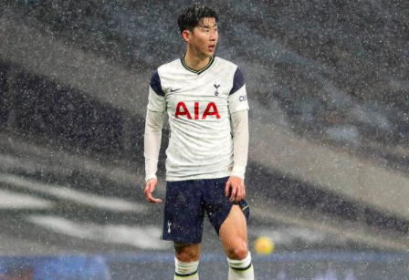 Tottenham Hotspur Lagi Sial, Mourinho Catatkan Rekor Buruk