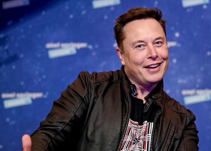 Elon Musk Sindir Jeff Bezos soal Investasi Proyek 'Hidup Abadi'