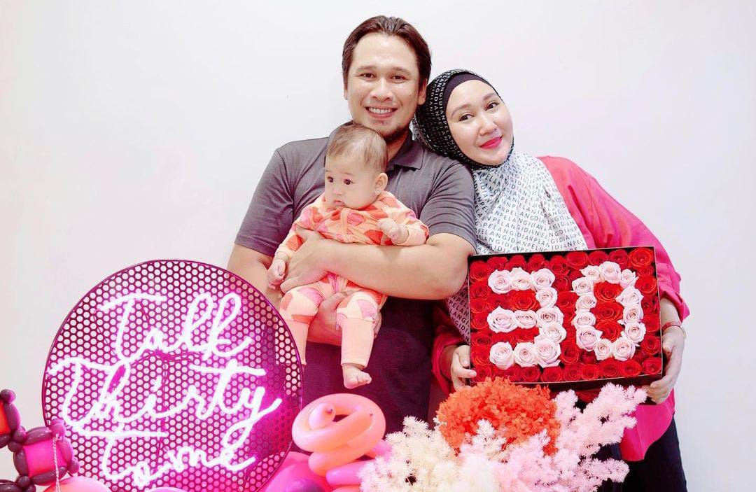 Rumah Kebanjiran, Dian Pelangi dan Suami Panik Evakuasi Bayinya