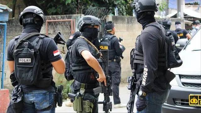 Polisi Ungkap Kelompok 12 Terduga Teroris yang Diamankan di Jatim