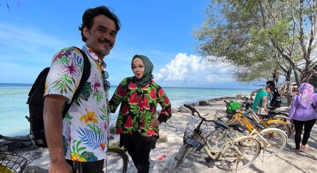 Ikut Makamkan Rina Gunawan, Teddy Syah: Saya Ikhlas, Engkau Istri yang Baik