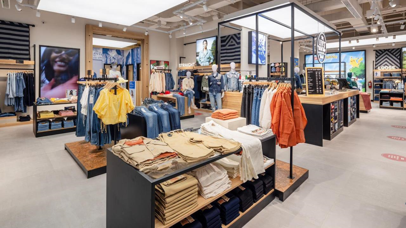 1616130534-Levi's-Grand-Indonesia-1.png