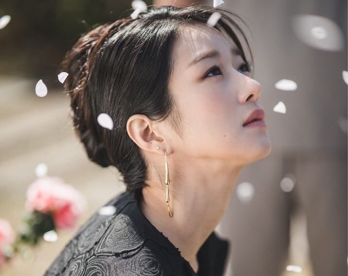 1618231926-Seo-Yea-Ji-(2).jpg
