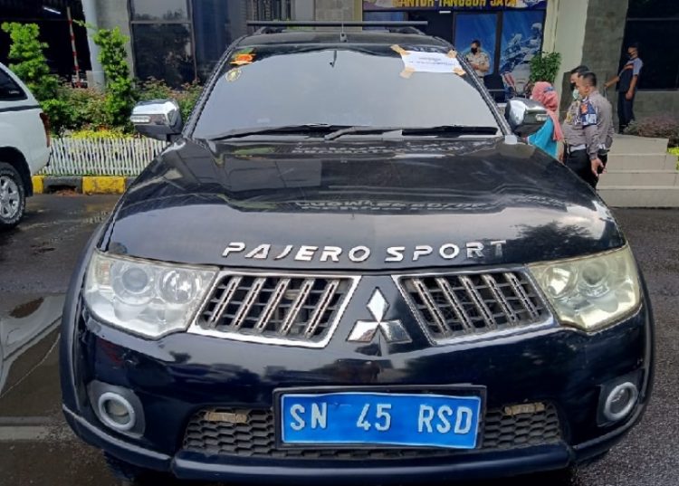 1620351163-sambodomobilkaisar4-840x576-750x537.jpeg