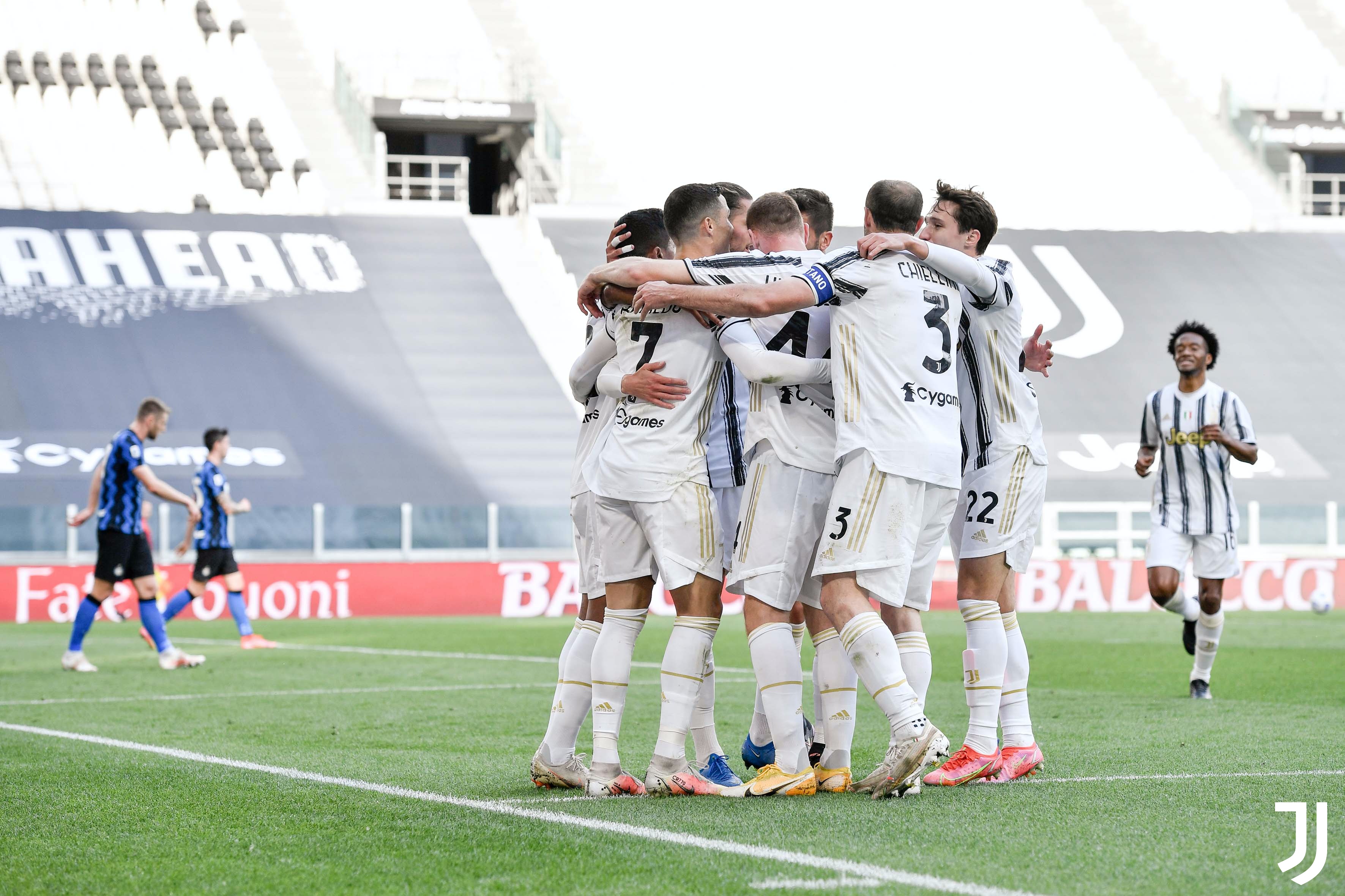Juventus, Napoli, dan AC Milan, Siapa Lolos ke Liga Champions?