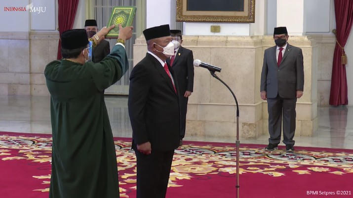 Gantikan Doni Monardo, Ganip Warsito Resmi Jadi Kepala BNPB