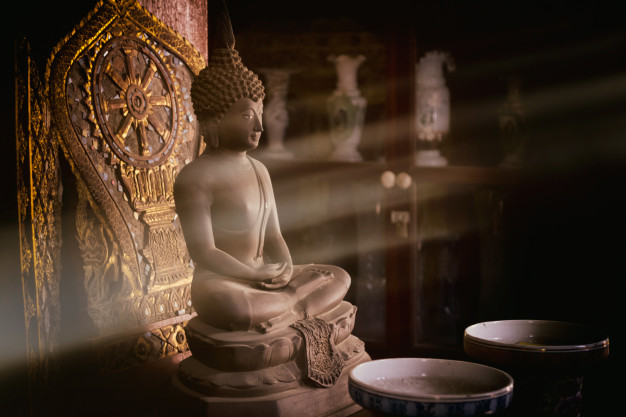 1621943580-Buddha-Praisaeng.jpg