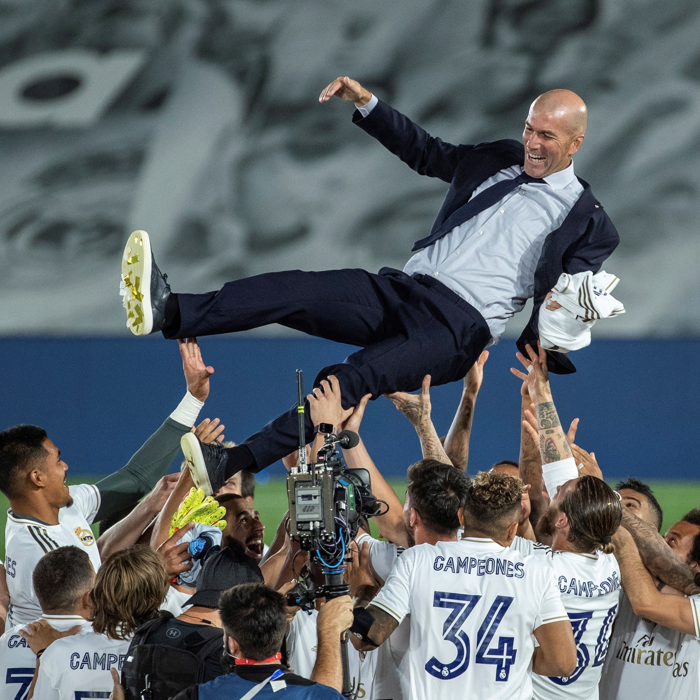 Adios! Zinedine Zidane Tinggalkan Real Madrid