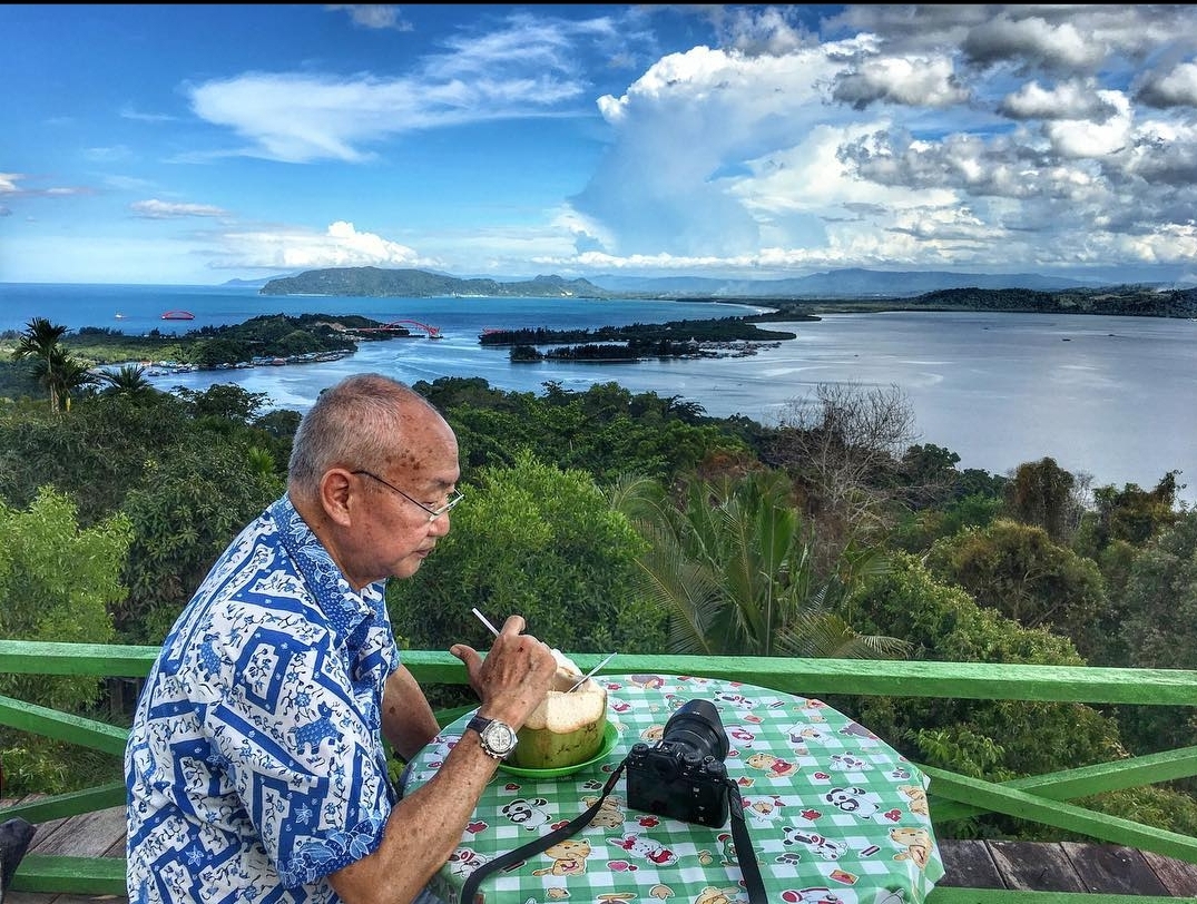 Pesona Bukit Jokowi, Spot Nikmati Sunrise di Timur Indonesia