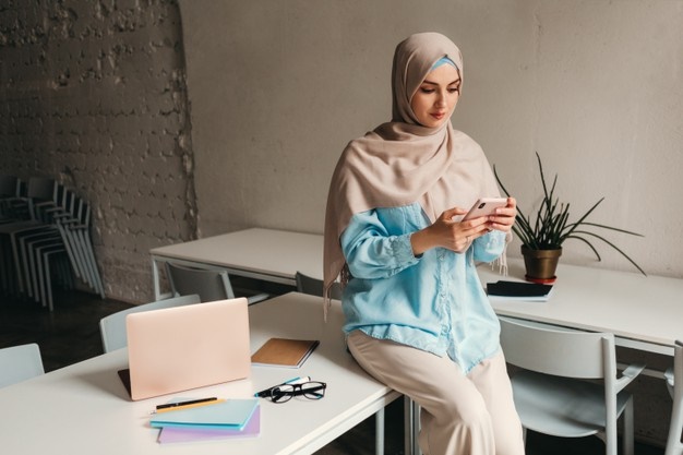 Ingin Bisnis Fashion Muslim, Pilih Ikut Tren atau Unik Ya? 