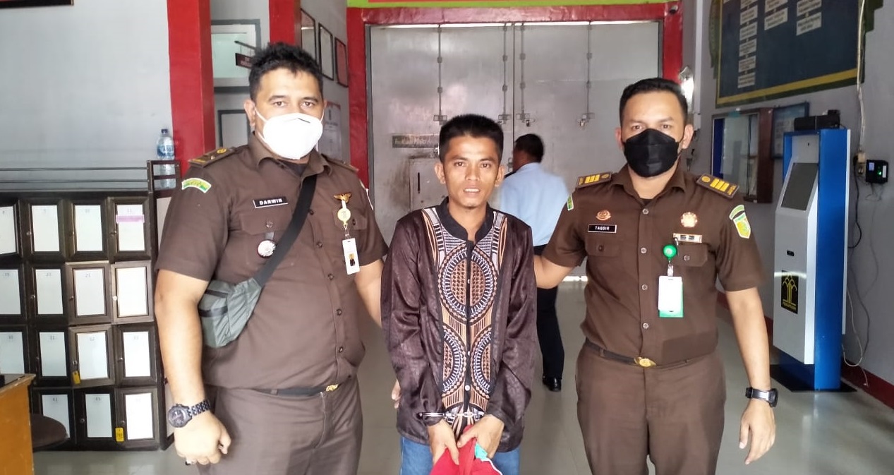 Sempat Kabur, Pemerkosa Anak Kandung di Aceh Dieksekusi ke Rutan Jantho 