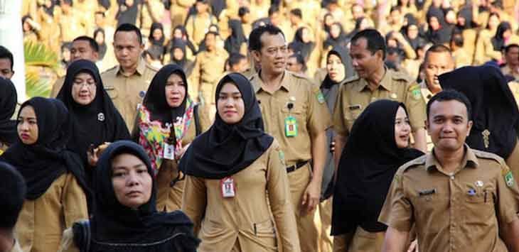 PP Baru Jokowi: ASN Bolos Kerja Terancam Potong Gaji hingga Dipecat