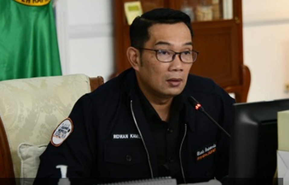 Gubernur Jabar Ridwan Kamil Minta Pelatih Evaluasi Pemain Persib