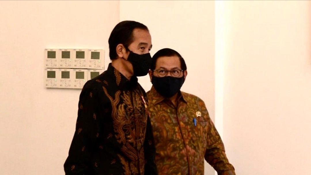 Jokowi Resmi Batalkan Opsi Vaksin Berbayar 