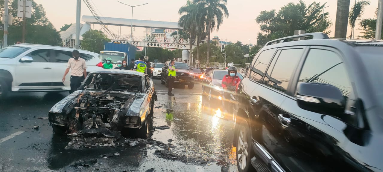 Ford Mustang GT500 Terbakar di Pondok Indah, Ini Spesifikasinya!