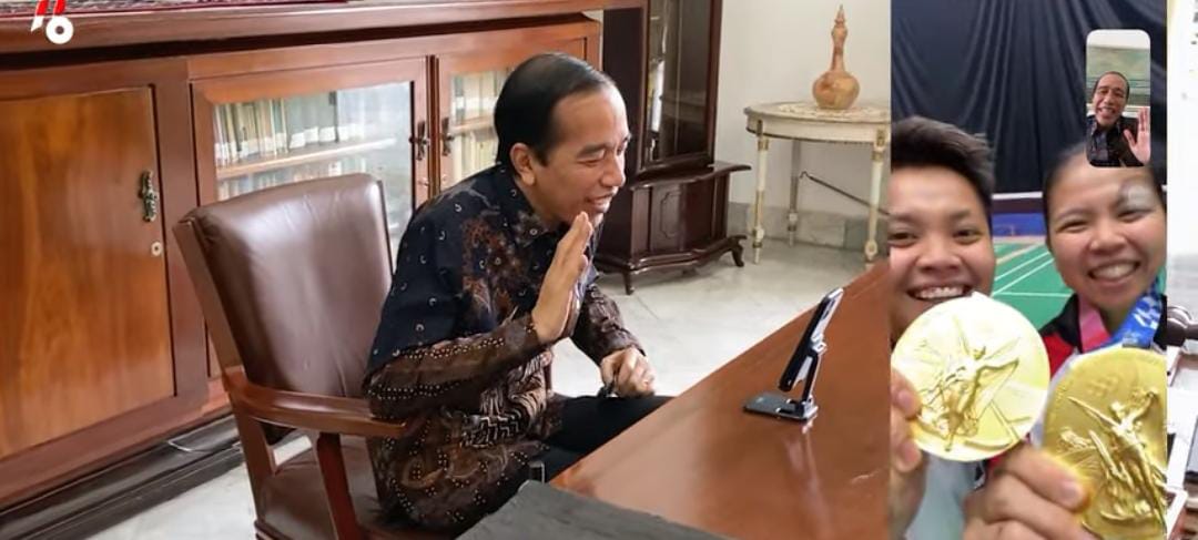 Jokowi Video Call Greysia/Apriyani: Saya Tunggu di Istana!