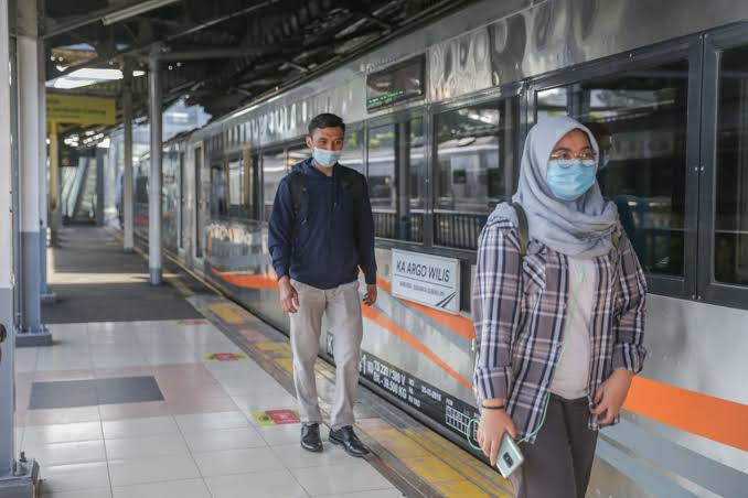 Mulai 17 Juli, KAI Commuter Berlakukan Syarat Baru untuk Penumpang KA